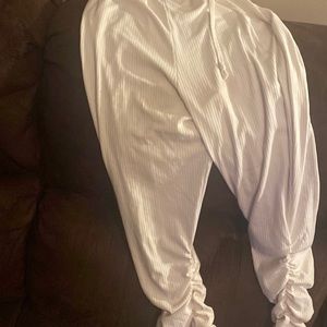 White cream leggings